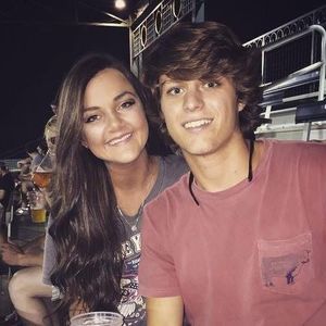 Meet your Posher, Bailey